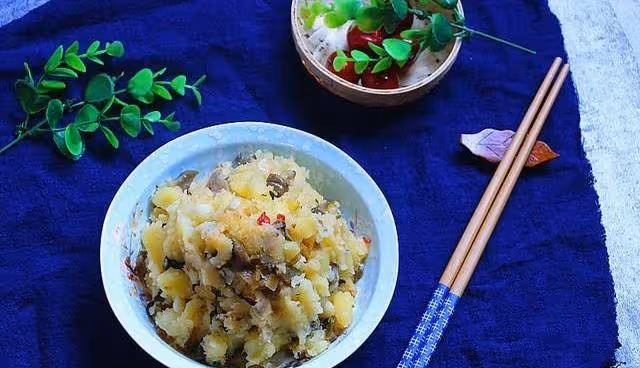 土豆簡直是百搭食材，都有哪些好吃的做法呢~