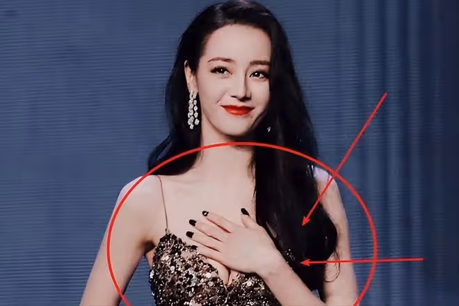 金星拒不道歉,發文回應女星穿深V捂胸:實力派不靠服飾博眼球!