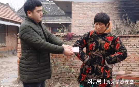 案例:教唆兒子和兒媳AA,1年後婆婆哭了:孫子不生,住院不伺候