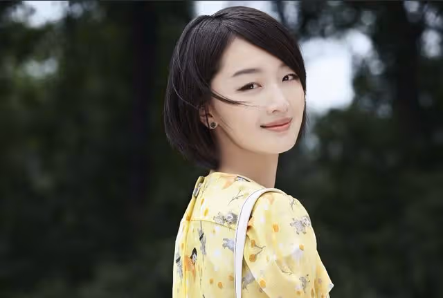 周冬雨被評為娛樂圈「交際花」,或許是娛樂圈最大的陰謀