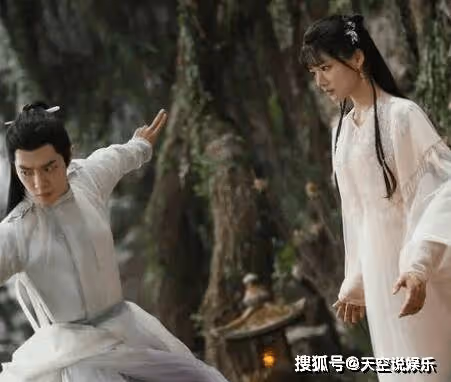 《玉骨遙》男主和女二是什麼關係?《玉骨遙》白雪鷺和時影有感情戲嗎?