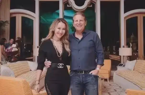 李玟姐姐怒了!打臉李玟老公的謊言,李玟在醫院等到老公最後一刻