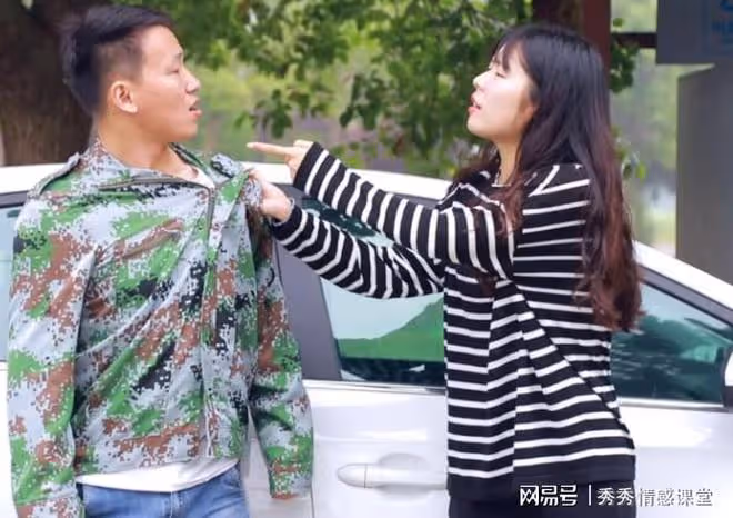 故事:丈夫不和我商量,就把癱瘓的公公接回家,扔給我照顧