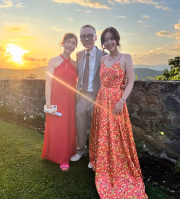 香港女導演嫁印度男星!在國外連辦3天婚禮,梁詠琪一家盛裝出席