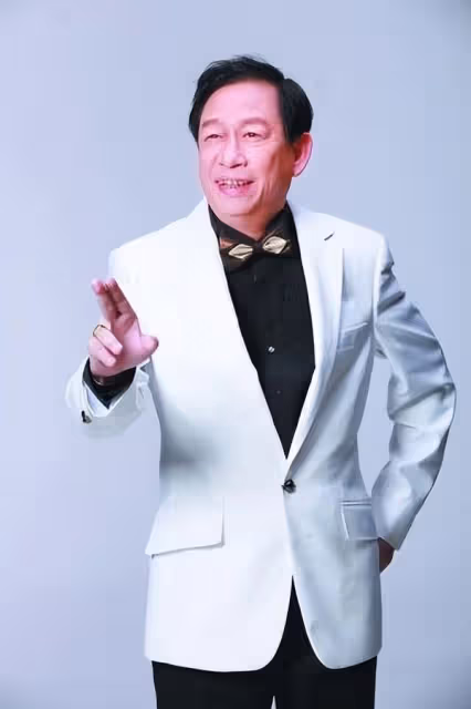 超精神!港知名老戲骨與搭檔合體拍片,沒因工作被對方取代而反目