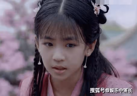 《玉骨遙》朱顏是鮫人嗎？《玉骨遙》時影和朱顏差幾歲？朱顏小時候扮演者是誰