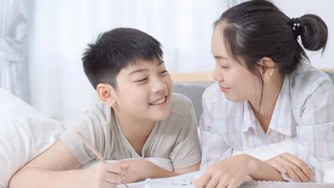 何小兵和表姐的故事,小兵高考落榜到城裡投靠表姐,成了修車工