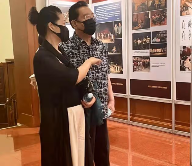 84歲李雙江近況引擔憂,顫顫巍巍站不穩,每月拿3萬仍賣力商演