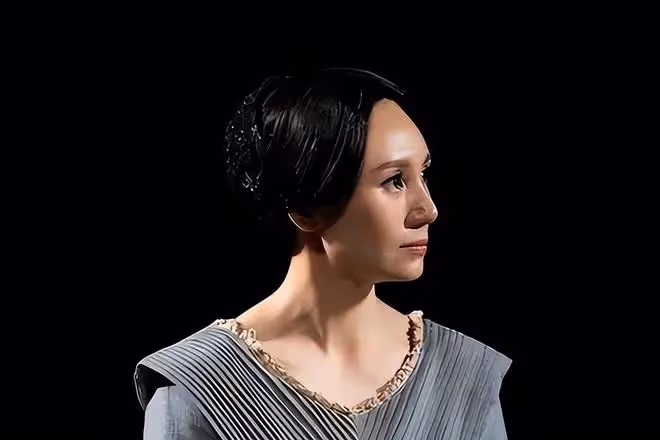 袁泉:6根鋼釘1根鋼條,堅守多年不變,袁泉打了多少明星的臉?