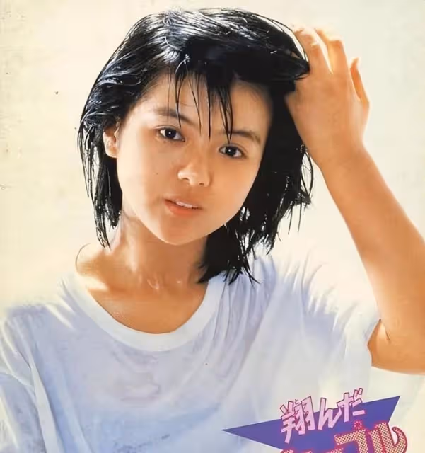 藥師丸博子:山口百惠第二,玉置浩二前妻,從國民女神到國民媽媽