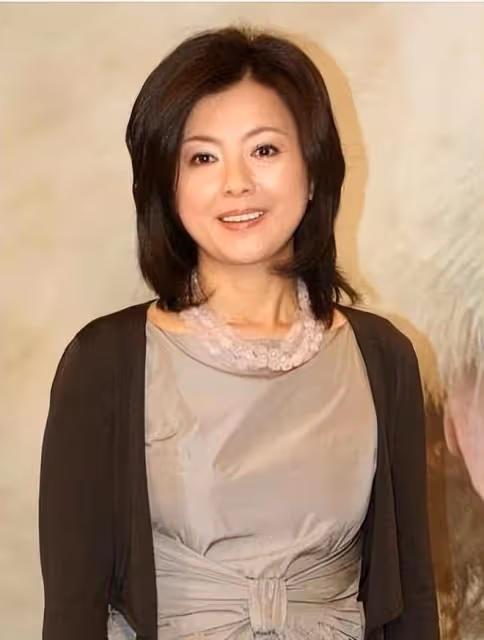 藥師丸博子:山口百惠第二,玉置浩二前妻,從國民女神到國民媽媽
