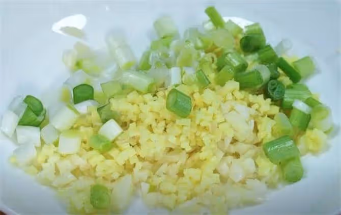 這才是魚香茄子好吃的做法,不用油炸,做法簡單,入味又下飯