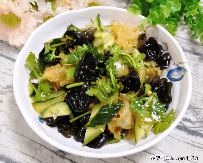 7月11號入伏,寧可不吃肉,也要吃這5種蔬菜,清熱解暑,安穩度夏