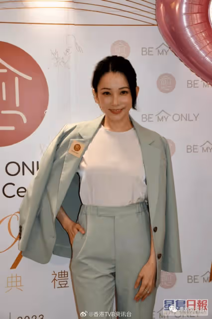 滕麗名自爆常「下毒」為老公調理身體!47歲開心獲喜脈