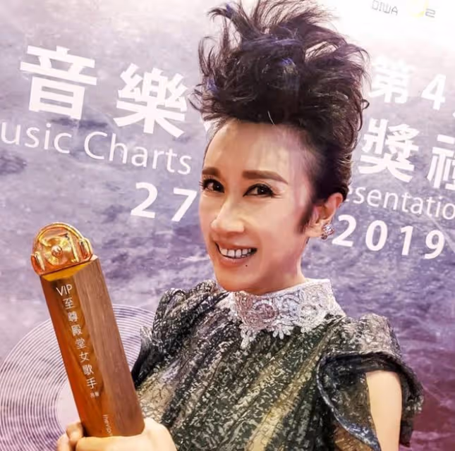 曾傳重病入院!59歲TVB女星近況曝光面容消瘦!演過大量TVB劇卻仍單身!