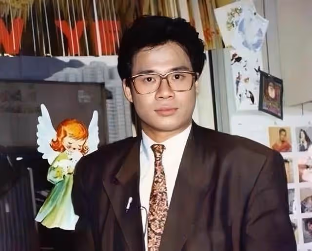 恭喜!TVB知名老戲骨突然被曝新戀情,初戀腦膜炎離世後單身多年