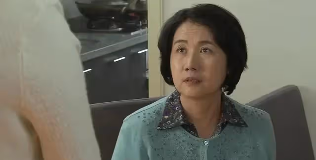 貼錢帶孫三年，兒媳訓我象訓孫子，老伴帶我走，如今兒媳求我回去
