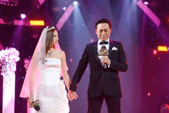 61歲馬景濤官宣新戀情,兩人年齡相差25歲,女方情商低遭吐槽