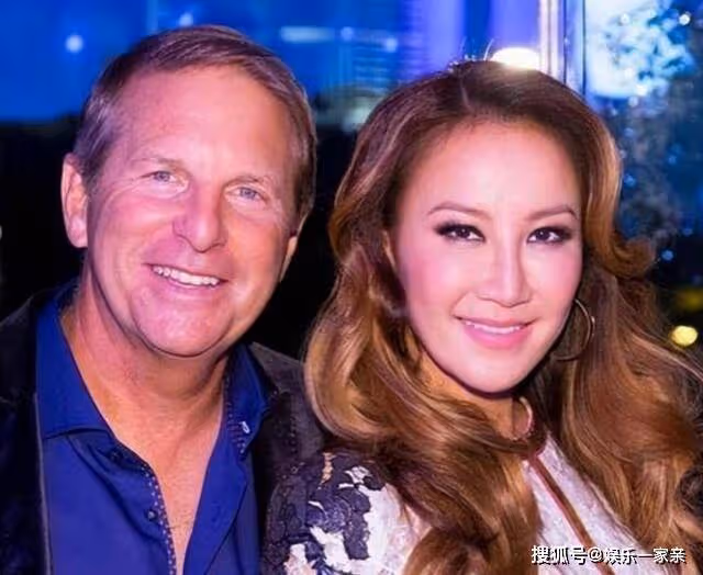 李玟家屬將舉行歌迷追思會,李玟個人資料被扒,李玟離婚真實原因是怎樣的?