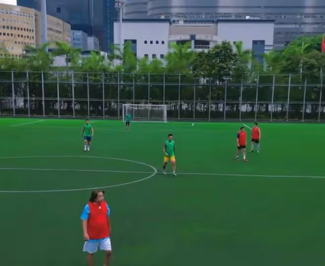 期待!香港明星足球隊備戰8月貴州村超,更多大咖驚喜現身球場