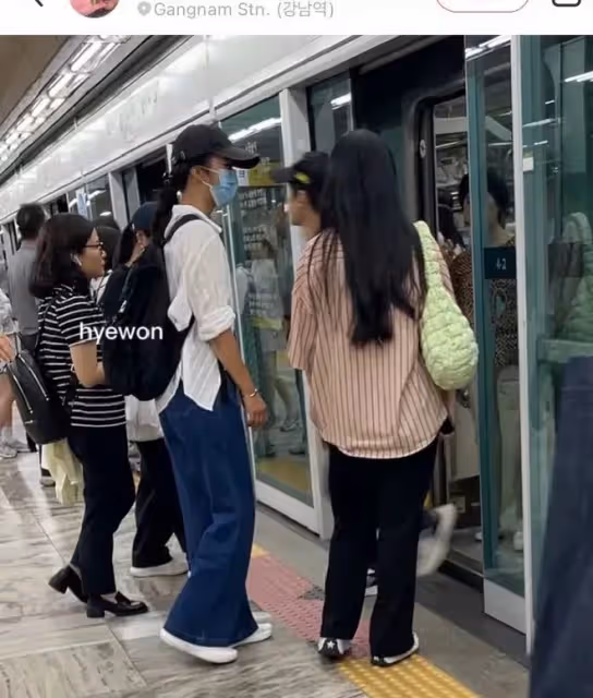 湯唯:韓國地鐵站被偶遇,背著雙肩包趕地鐵,真的就像普通上班族