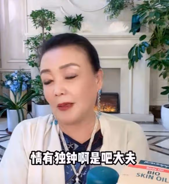 張蘭再曝大瓜,稱S媽曾對汪小菲父親情有獨鍾,與女員工爭風吃醋