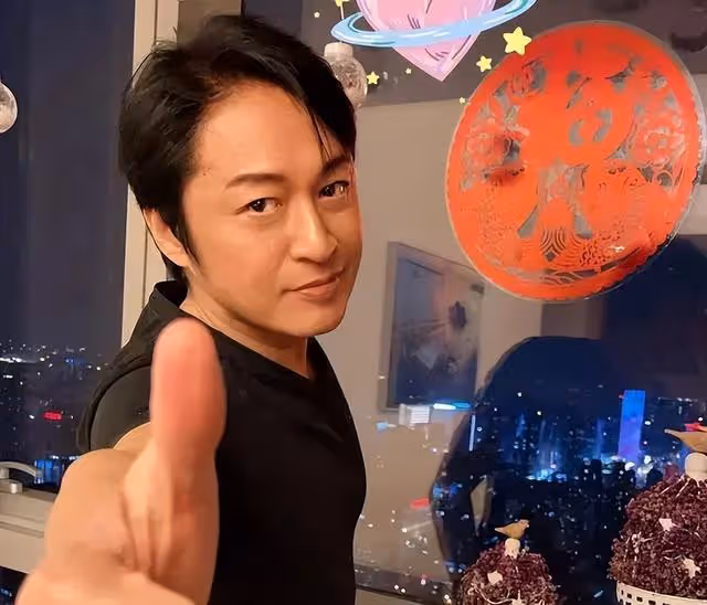 知名男星官宣新戀情!對方是小25歲女粉絲,因拉踩前任被指情商低