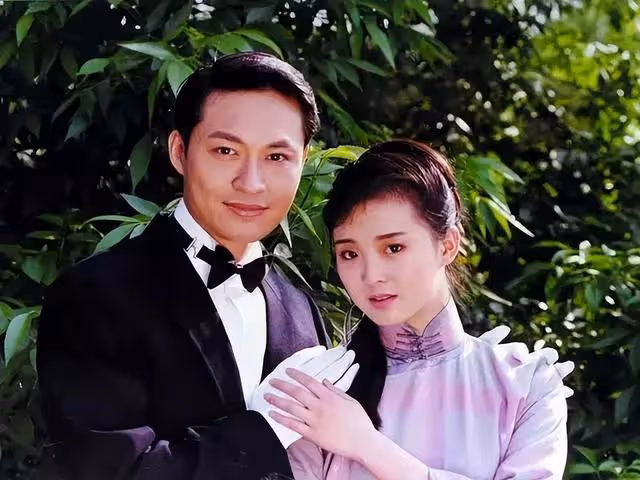 知名男星官宣新戀情！對方是小25歲女粉絲，因拉踩前任被指情商低