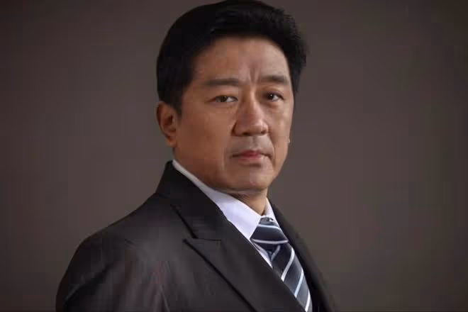 丁勇岱:對趙雪華一見鍾情,結婚37年零緋聞,如今兒子成心病