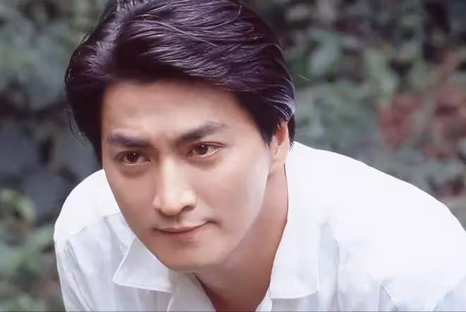 「展昭」何家勁,等一個女人等到60歲,卻發現是對方的一個玩笑