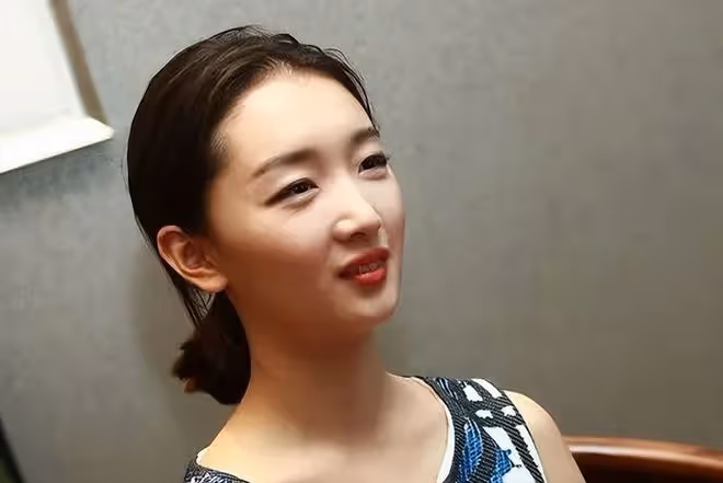 事實證明,「飛揚跋扈」的周冬雨,已經在另一個圈子裡如魚得水