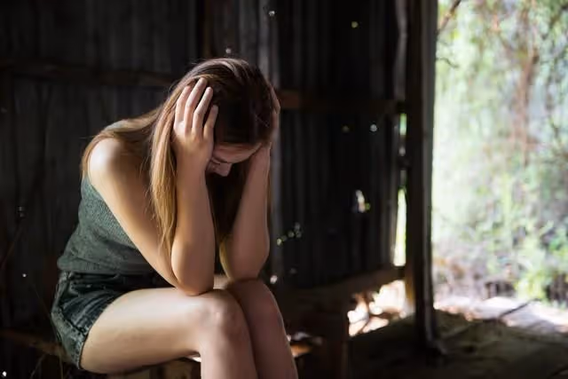 兒子考上大學,親戚們都躲著我,10年不來往的妯娌卻主動找上了門