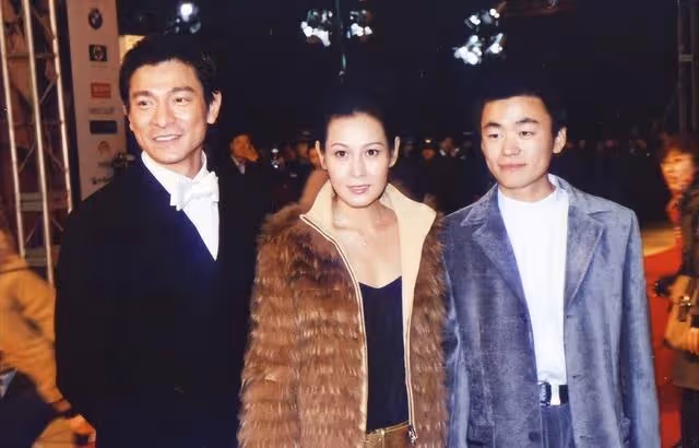 請動劉德華唱主題曲,讓周星馳感動落淚,這才是王寶強真實的江湖地位