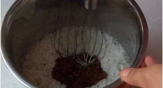暄軟香甜的紅棗核桃蛋糕，成本幾元，做法簡單，補血補腦超營養~