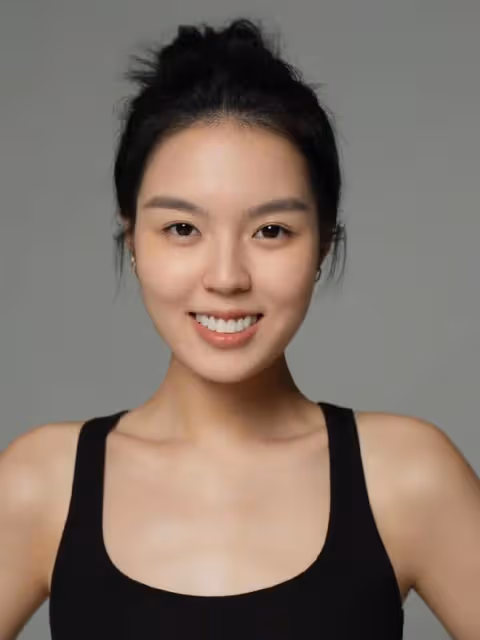 李詠21歲女兒演員出道,高學歷精通五國語言,高顏值被贊電影臉