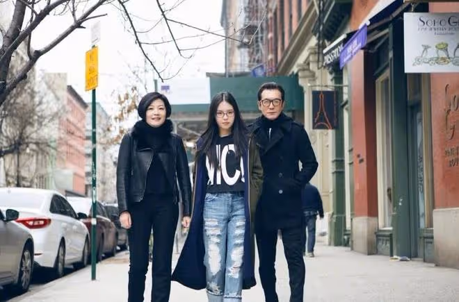 李詠21歲女兒回中國發展!法圖麥正式出道當演員,精通五種語言