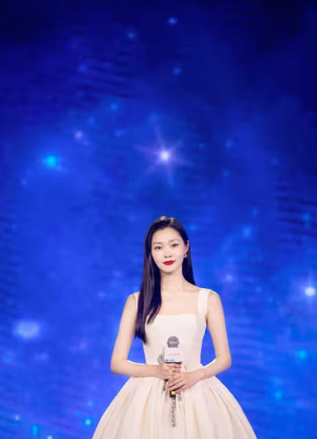 宋軼和楊穎穿同款,一個溫婉氣質一個甜美驚艷,讓人大飽眼福