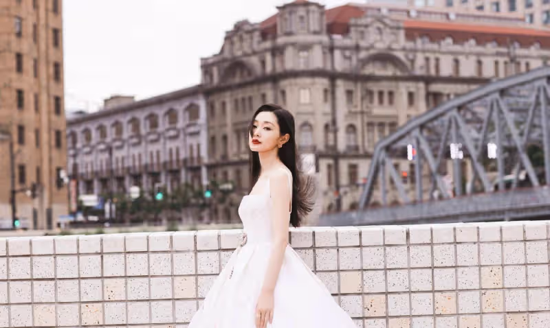 宋軼和楊穎穿同款,一個溫婉氣質一個甜美驚艷,讓人大飽眼福
