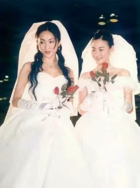 當42歲張柏芝跟51歲黎姿站在一起,我才徹底明白誰是香港第一美女