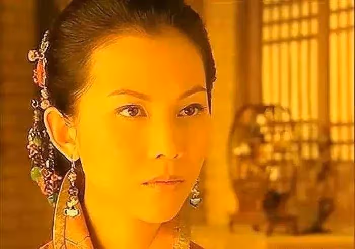 當42歲張柏芝跟51歲黎姿站在一起,我才徹底明白誰是香港第一美女