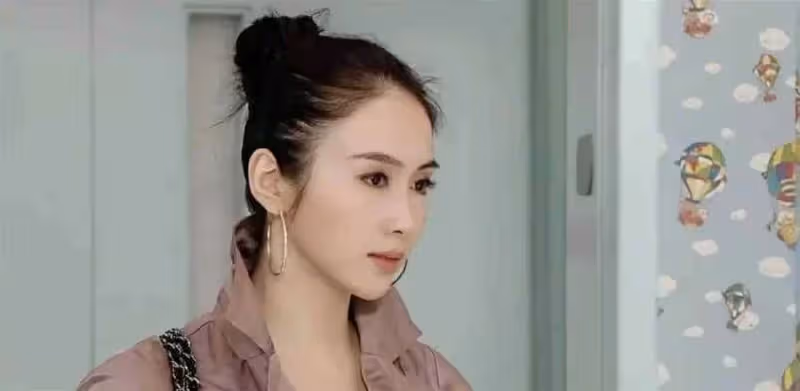 當42歲張柏芝跟51歲黎姿站在一起,我才徹底明白誰是香港第一美女