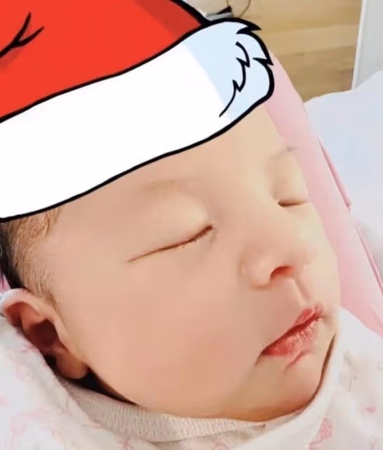 周杰倫老婆曬近照,昆凌穿泳裝秀美背,蜂腰翹臀不像三娃辣媽
