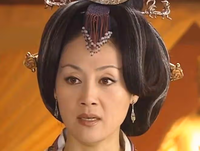 王姬稱演員是天底下最累心的工作!言論引爭議,本人忙發視頻解釋