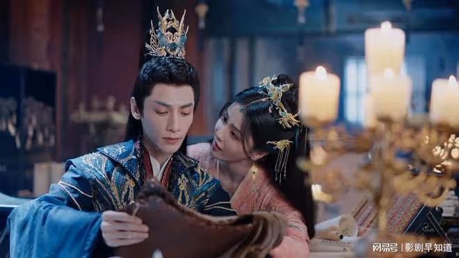《長月燼明》暗自發糖，澹臺燼偷偷穿情侶裝，葉夕霧的服飾有講究