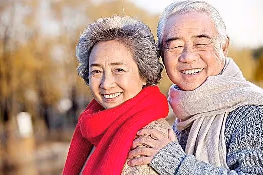 熱心腸借給小舅媳50000,沒想小舅子報復我,妻子要離婚,我笑了