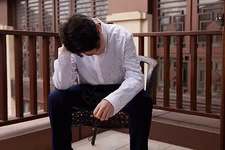 熱心腸借給小舅媳50000,沒想小舅子報復我,妻子要離婚,我笑了