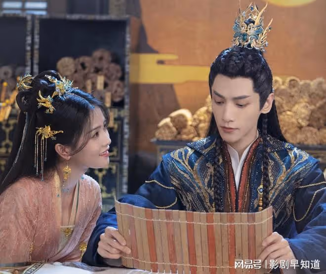 《長月燼明》澹臺燼和上古魔神的淵源,和夷月族的特異功能有關