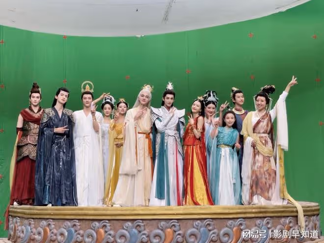 《長月燼明》澹臺燼和上古魔神的淵源,和夷月族的特異功能有關