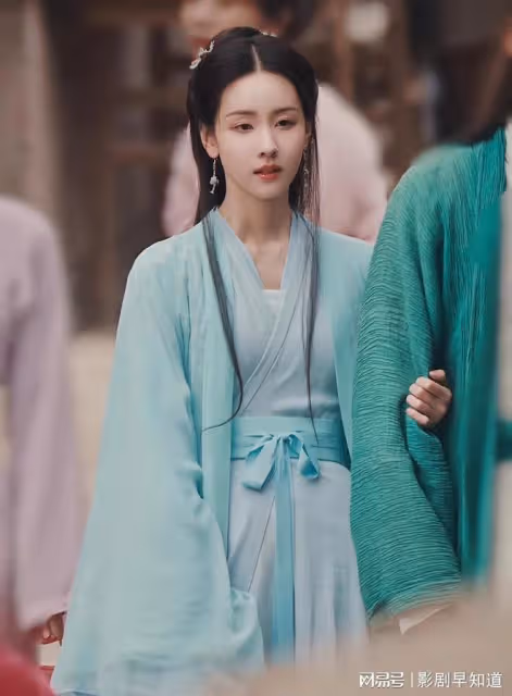 《長月燼明》陳都靈濾鏡破碎,營銷美貌不是長久之計,演技更重要