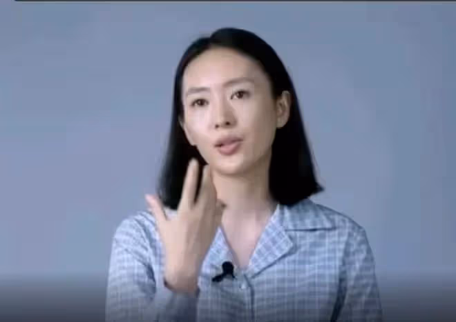 張國立兒子張默疑曝戀情!女生膚白短髮似前任童瑤,退圈久居泰國